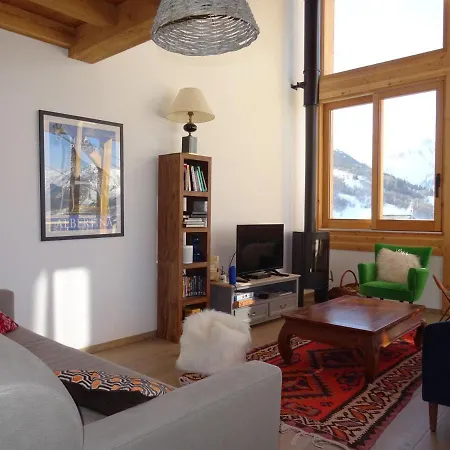 Chalet Pomme De Pin - Direct Sur La Piste - Wifi Gratuit - Sauna - Parking Couvert - Proche Telecabine - Fr-1-344-759