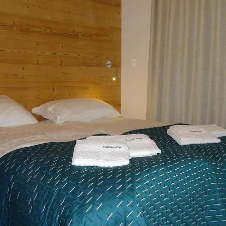 Chalet Pomme De Pin - Direct Sur La Piste - Wifi Gratuit - Sauna - Parking Couvert - Proche Telecabine - Fr-1-344-759